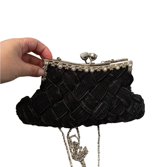 Black evening bag/ clutch  with chain strap - Picture 3 of 9